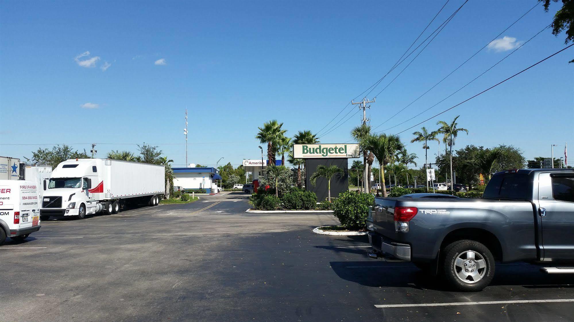 Budgetel Inn Pompano Beach Exterior photo